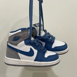 Jordan 1s - toddler blue & grey